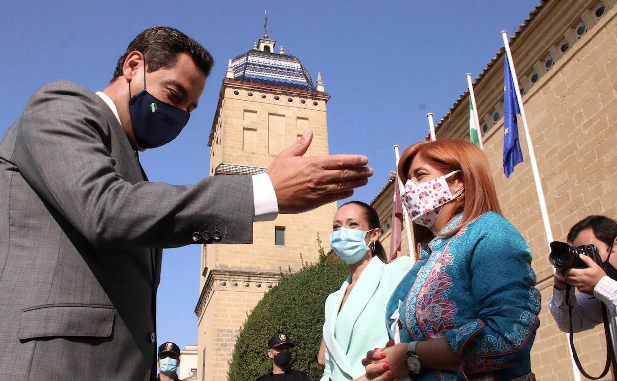 Compromisos de la Junta con Jaén | La alcaldesa trasladó al presidente algunos asuntos que preocupan a Úbeda