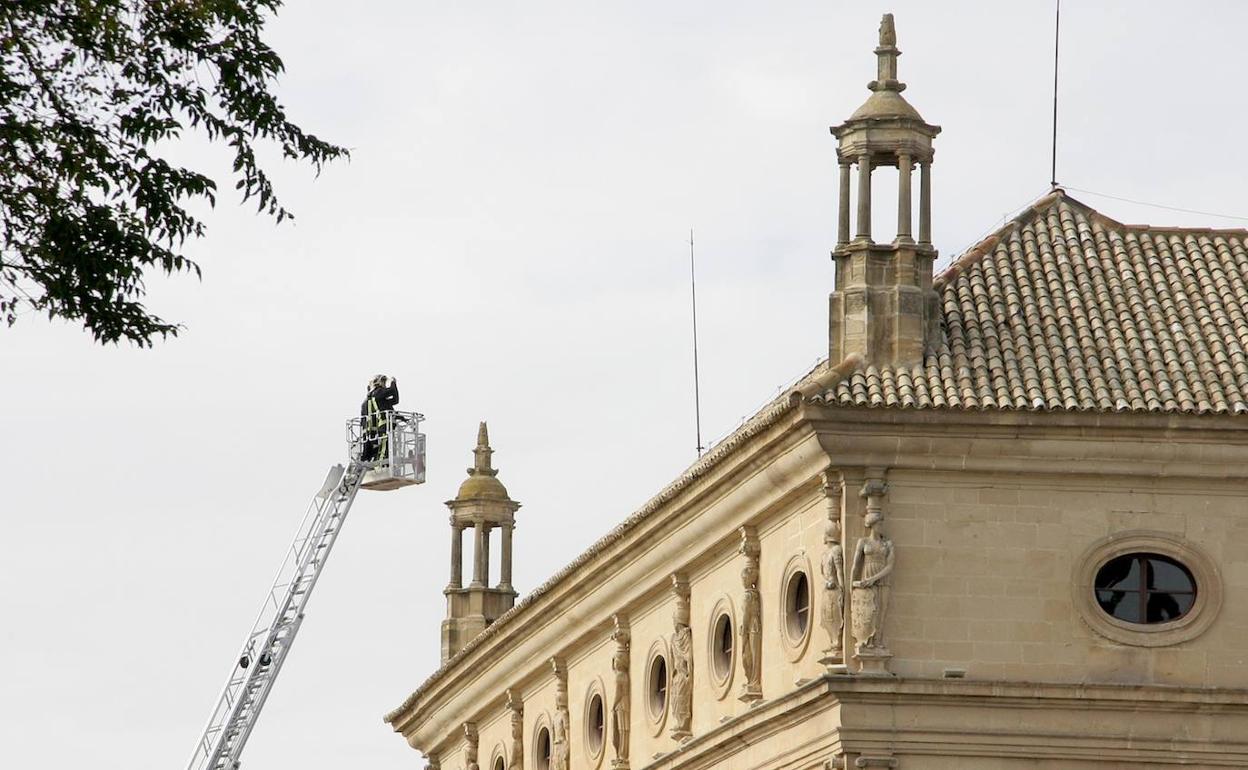 Visto bueno a la creación de cinco nuevos puestos de bombero-conductor