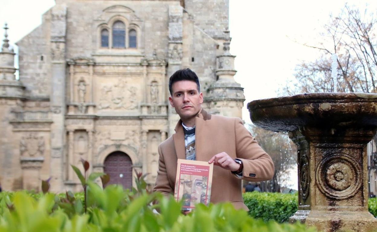 Un libro recoge el primer estudio iconográfico sobre la Semana Santa de Úbeda
