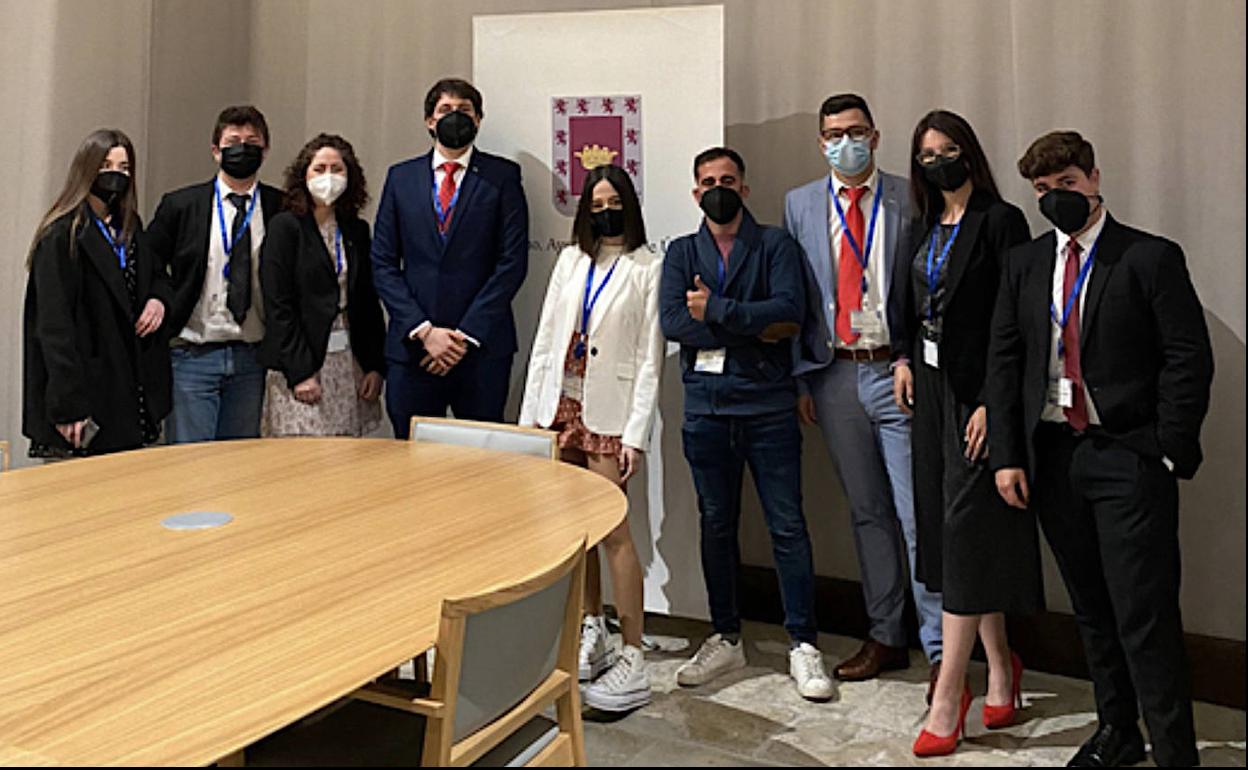 Celebrado el primer Torneo Nacional de Debate 'Sagrada Familia'