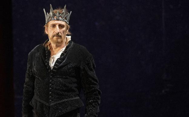 'Eduardo II: ojos de niebla' encarnado por José Luis Gil.