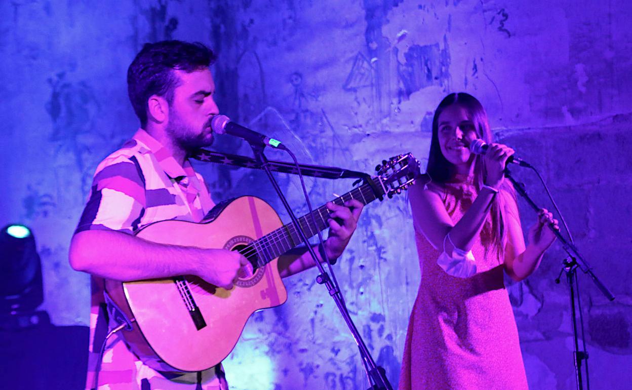 Fernando Macías y Ángela González.