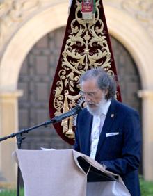 Imagen secundaria 2 - Varios momentos del acto y el traslado.