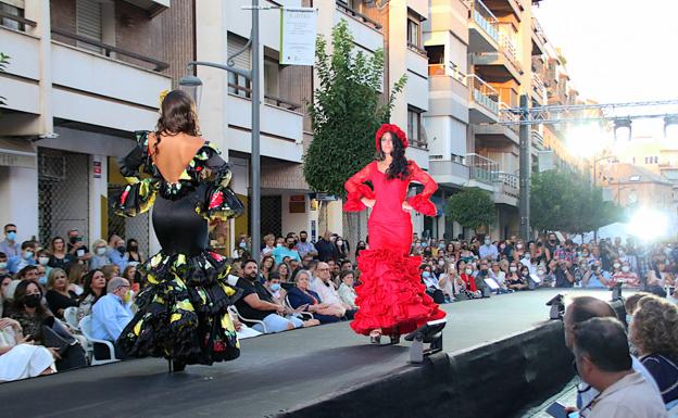 Imagen principal - Varios momentos del evento.