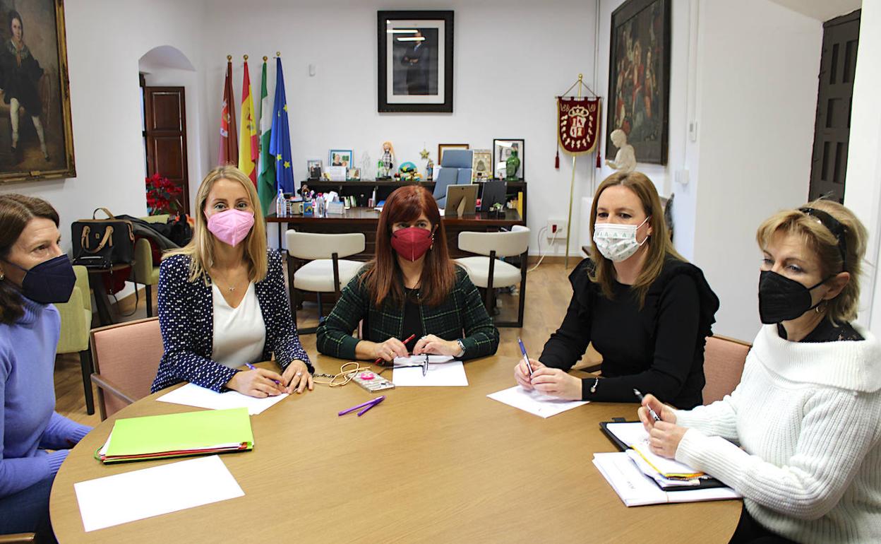 Reunión con la delegada de Turismo.