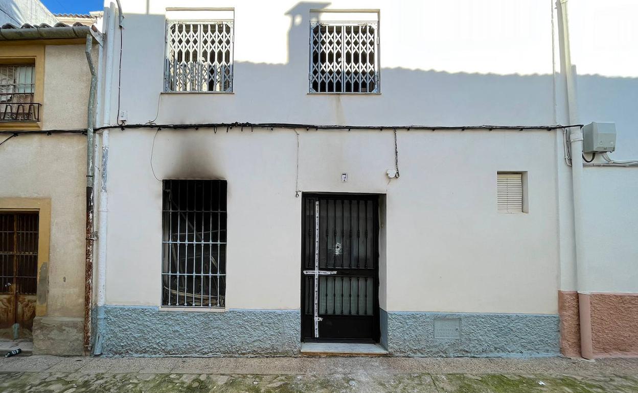 Fallecen dos personas en el incendio de una casa en Úbeda