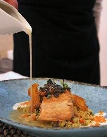 Imagen secundaria 2 - Platos y aceites.