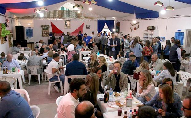 Imagen principal - Imágenes del recinto ferial.