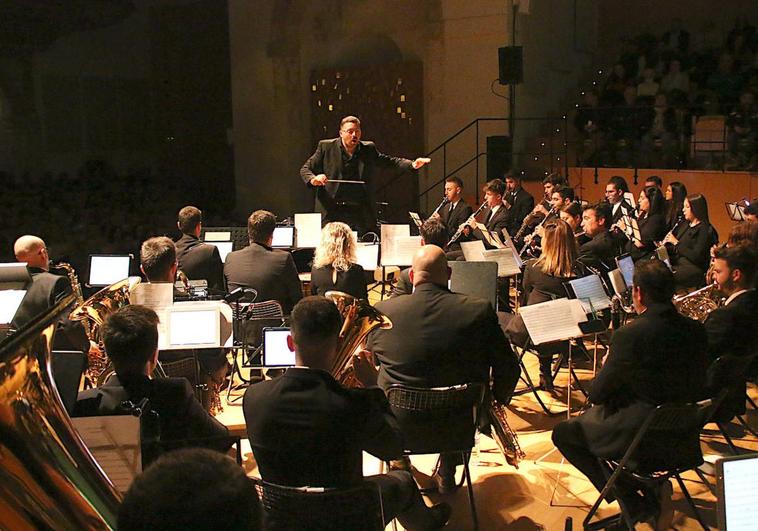 Emoción y recogimiento en la puesta de largo de la Banda Sinfónica de Úbeda