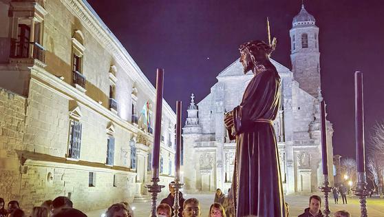 Primera salida en vía crucis de la imagen de Jesús de Medinaceli