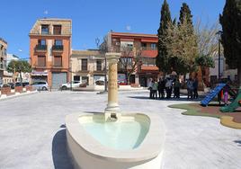 Vista de la plaza Alcalde Pedro Sola.