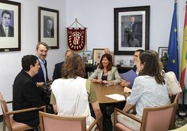 Firma de las escrituras.