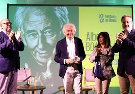 Entrega de la Medalla de Oro a Alberto Boadella.