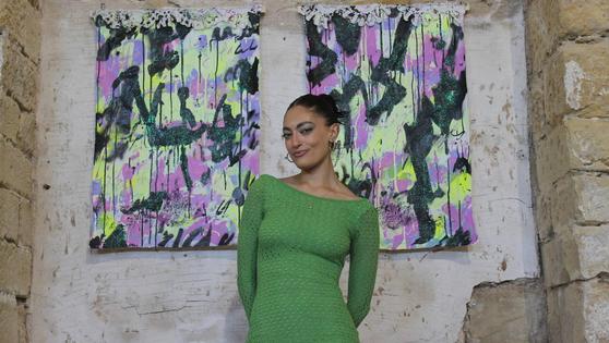 La artista ubetense Merishui inaugura su exposición 'Pensamiento, Palabra, Obra, Omisión'