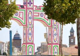 Montaje de la portada de la feria.