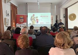 Charla desarrolladas en el Centro de Participación Activa.