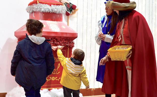 Buzón Real en el Hospital de Santiago.