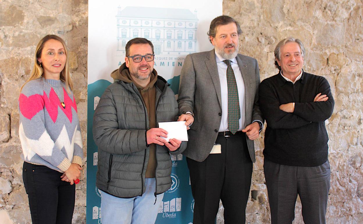 ALES recibió 2.500 euros de la exposición 'El arte del grabado en el siglo XVI'