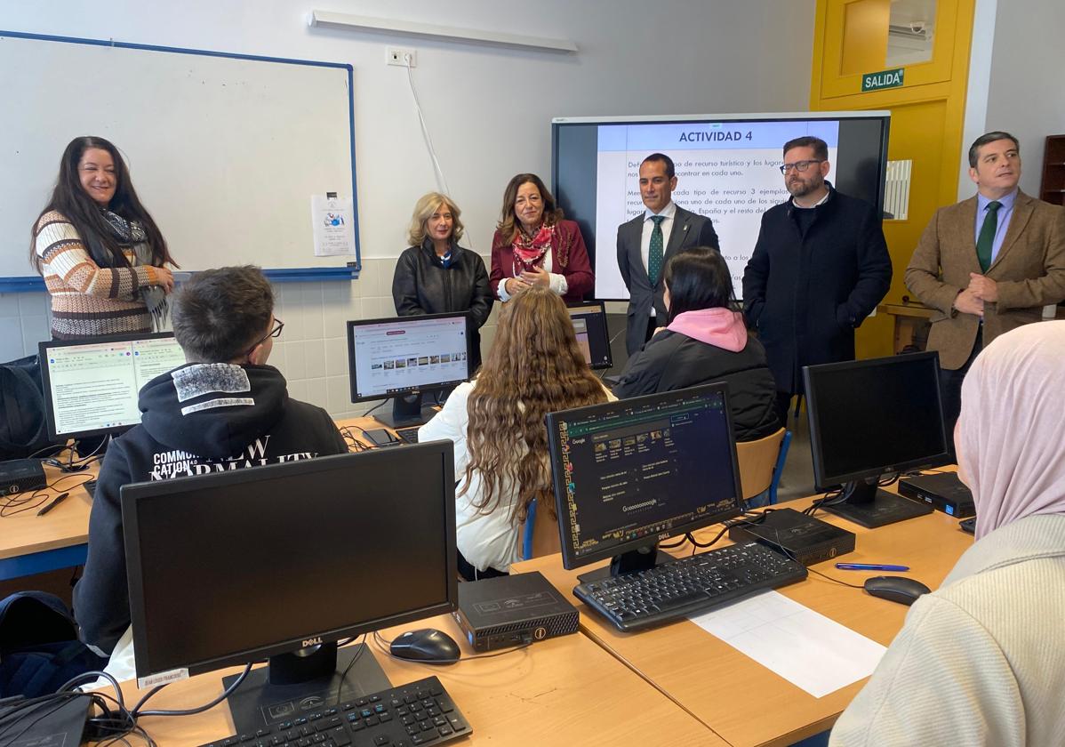 Visita de María del Carmen Castillo al IES Los Cerros.