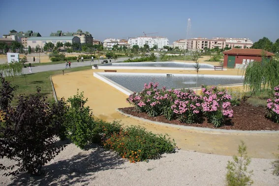 Incautadas dos armas blancas y cierta cantidad de marihuana en el Parque Norte