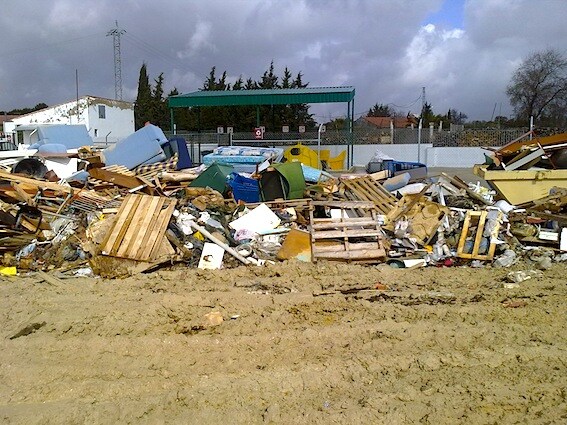 Adecuación del punto limpio ubicado dentro de la escombrera municipal