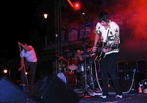 Éxito de los ubetenses Guadalupe Plata en el Festival Sierra Nevada