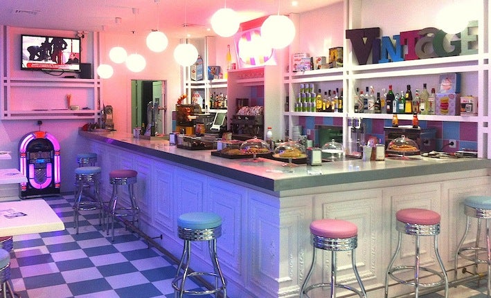 El sabor de la América de los años 50 en la ciudad de los cerros