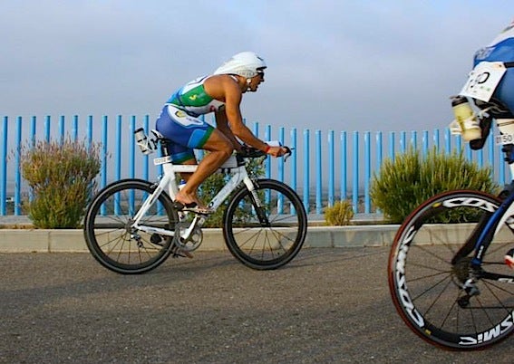 El ubetense José Vicente López Cabrera, campeón de España de Triatlón de Media Distancia en su categoría