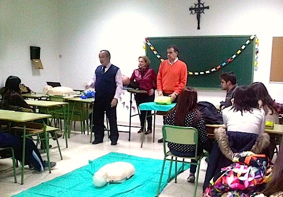 Taller de reanimación cardiopulmonar para alumnos de Magisterio Safa