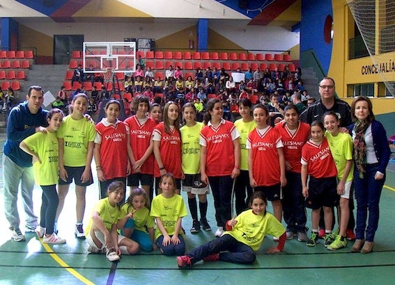 Deporte con escolares para celebrar el Día de la Mujer