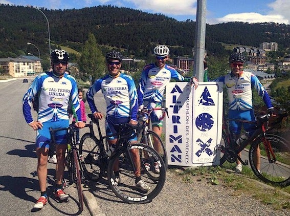 Cuatro ubetenses completaron en Francia el triatlón Altriman, uno de los más duros del mundo
