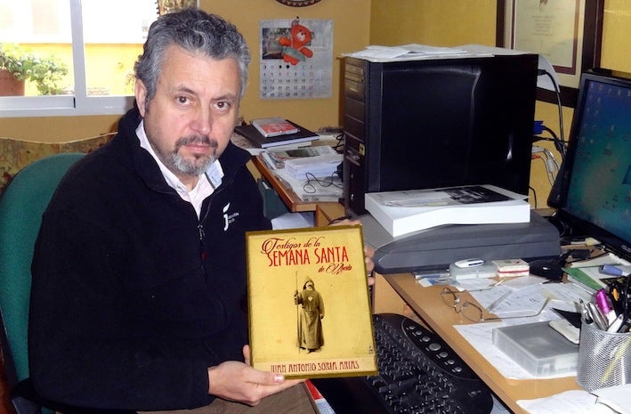 Juan Antonio Soria da un repaso a los fotógrafos de Semana Santa