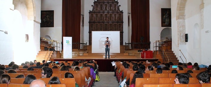Investigadores de distintas disciplinas demostraron con sus monólogos que la ciencia puede ser divertida
