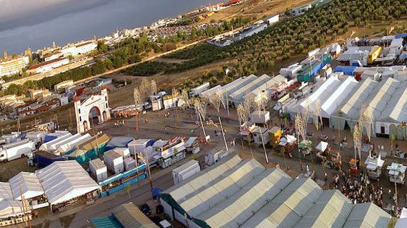 Vista del recinto ferial durante las fiestas.