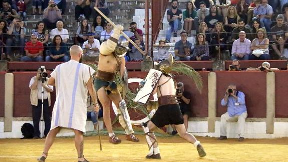 Combate de gladiadores.