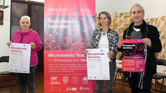 Nati Villar, elena Rodríguez y Ricardo Iniesta en la presentación.