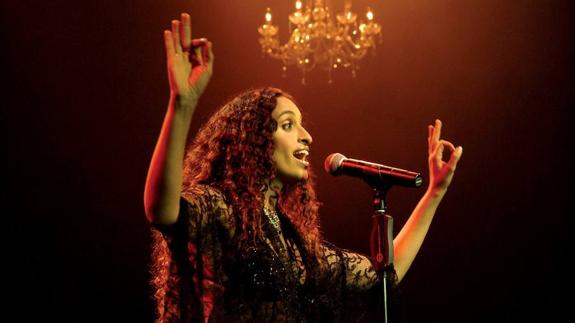 La cantante israelí Noa en concierto.