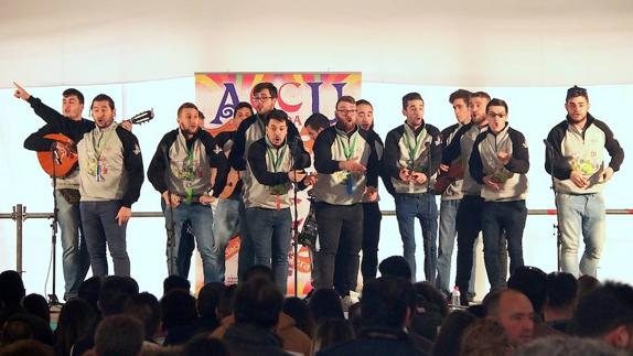 Una de las agrupaciones participantes.