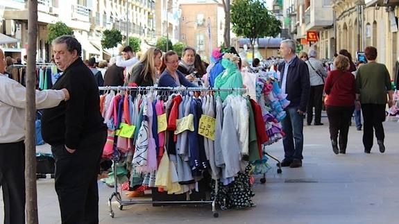 Ambiente en la calle Obispo Cobos.