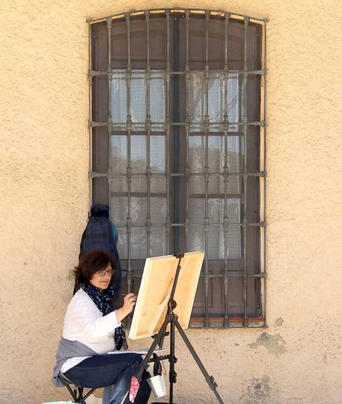 Una de las participantes en un rincón de Úbeda.