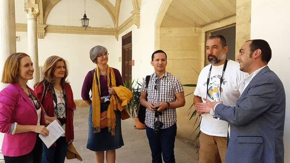 Úbeda recibe a cuatro blogueros para promocionar el oleoturismo