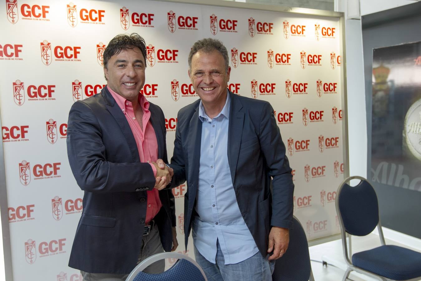 Caparrós quiere un equipo &quot;ambicioso y comprometido&quot;