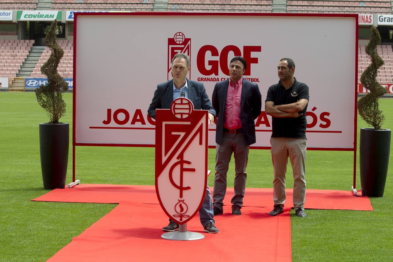 Caparrós quiere un equipo &quot;ambicioso y comprometido&quot;