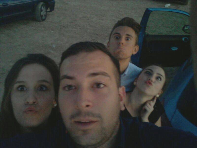 De fiesta. Celia Torres nos envía este ‘extraño’ momento.