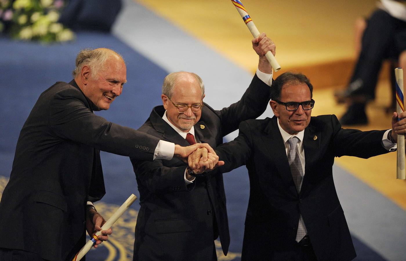 Galen D. Stucky, Mark E. Davis y Avelino Corma, tras recoger el Premio Príncipe de Asturias de Investigación Científica y Técnica.