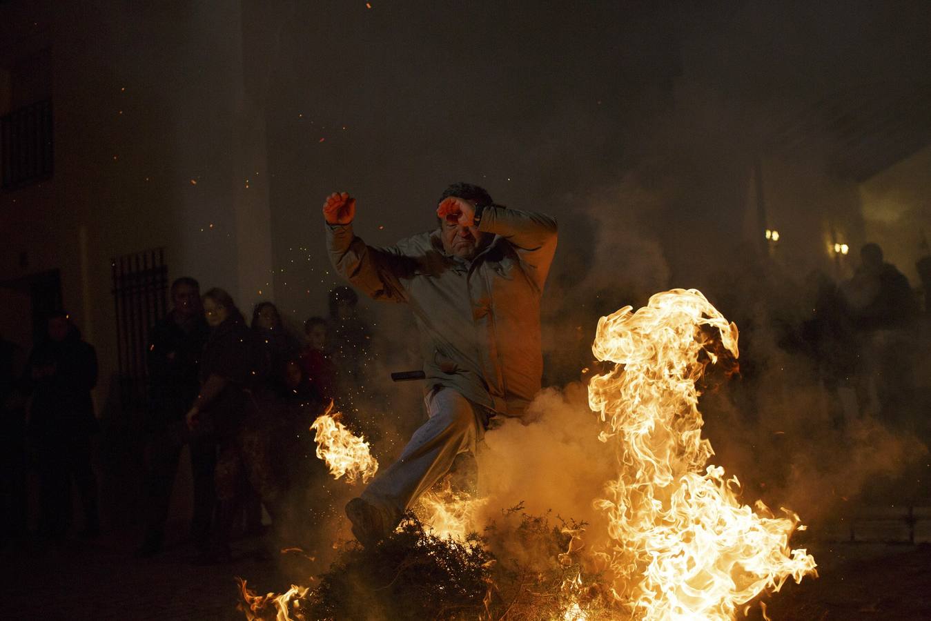 Noche de fuego en Ávila