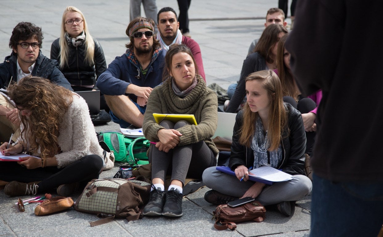 La UGR saca las clases a la calle