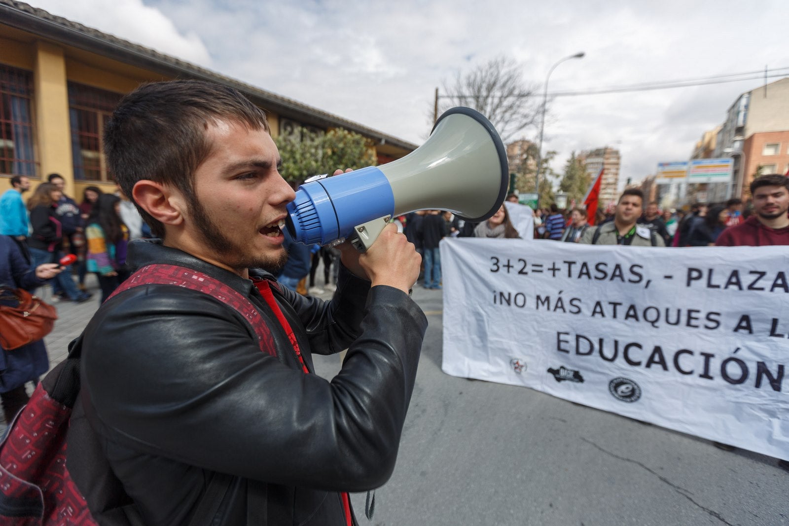 Estudiantes y trabajadores, contra el 3+2