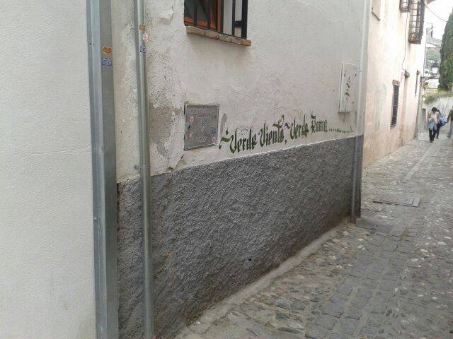 Nuevos grafitis en el Arco de las Pesas y Plaza Larga