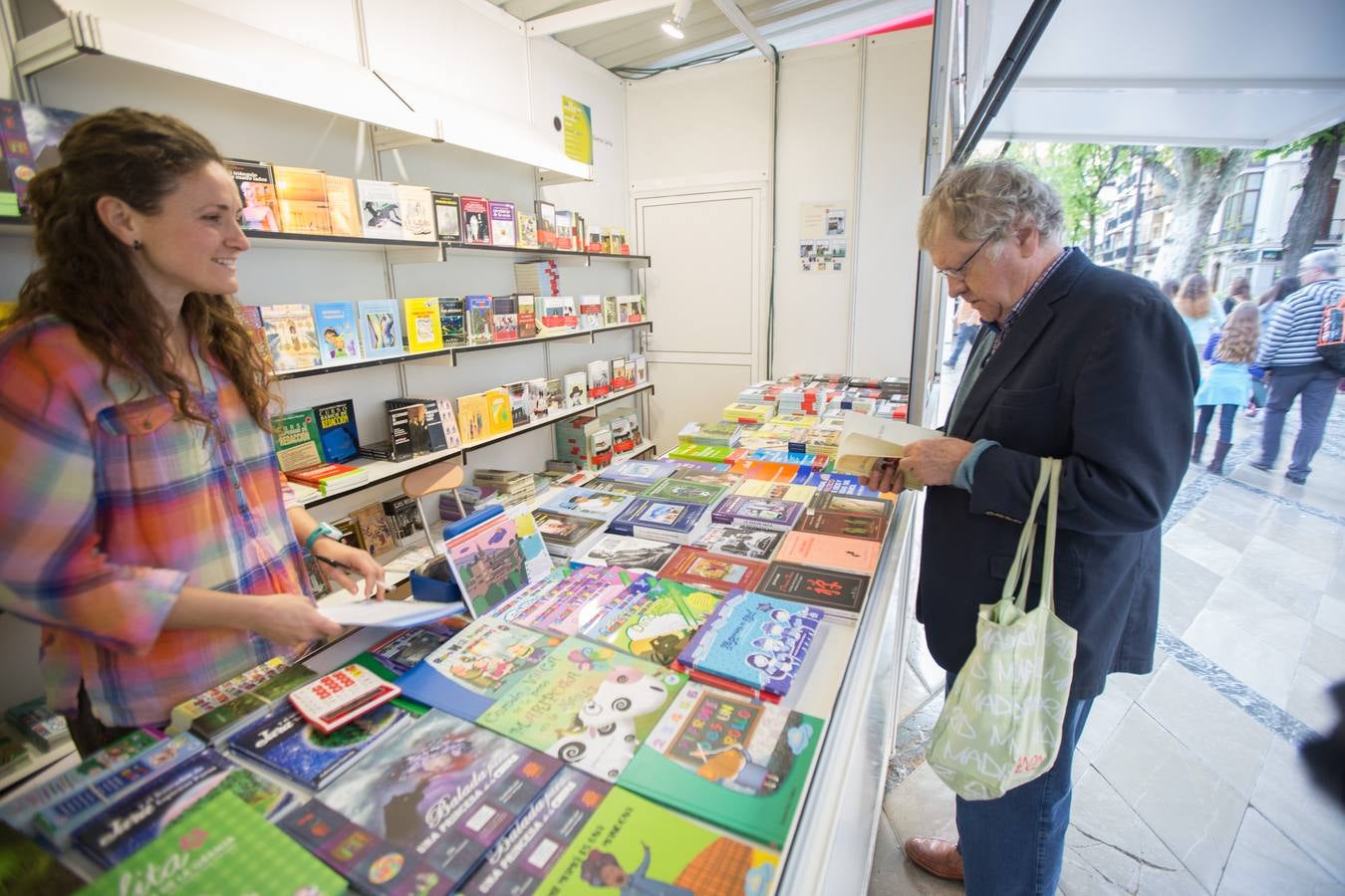 Arranca la &#039;fiesta&#039; del libro
